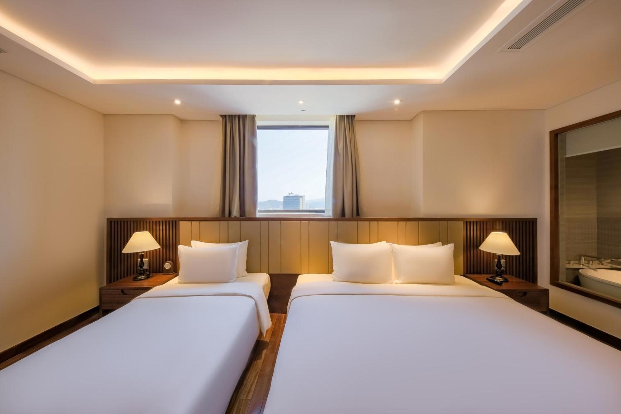 Green Beach Hotel Nha Trang Exterior photo